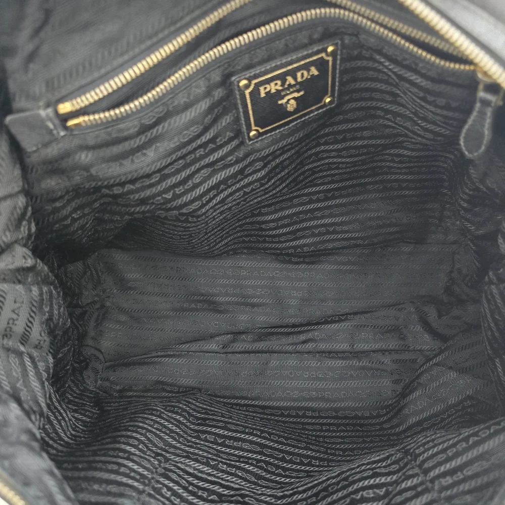 Prada Black Women's Tote Bag - Picture 3 of 11